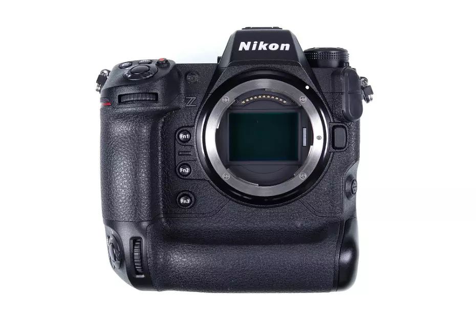 Nikon Z9 Mirrorless Camera (Body Only) 1669 - 8PC Accessory