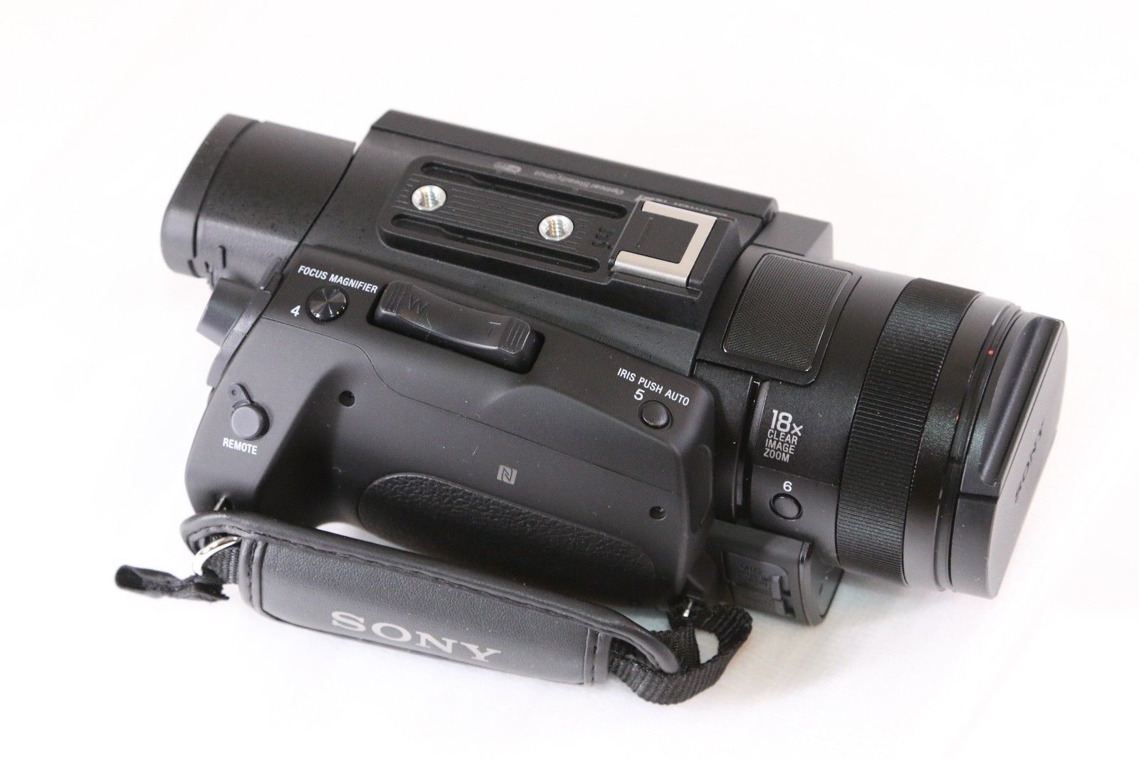 SONY  XDCAM デジタルビデオカメラ PXW-Z90V ExmorRS Amazon.com : Sony PXW-Z90V 4K HD Compact NXCAM Camcorder